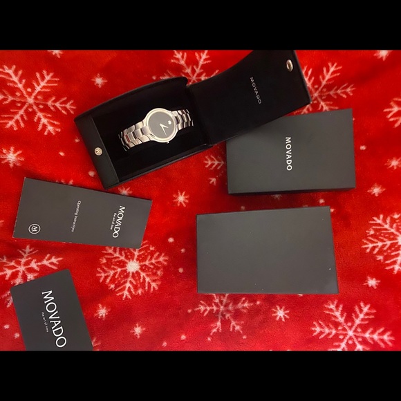 MOVADO Junior Sport Watch - Picture 7 of 7